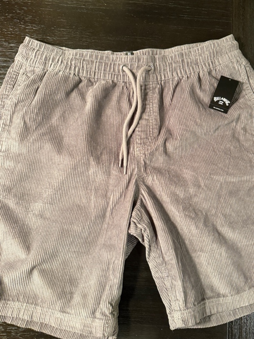 New NWT men’s Billabong Gray Corduroy Drawstring Shorts size L